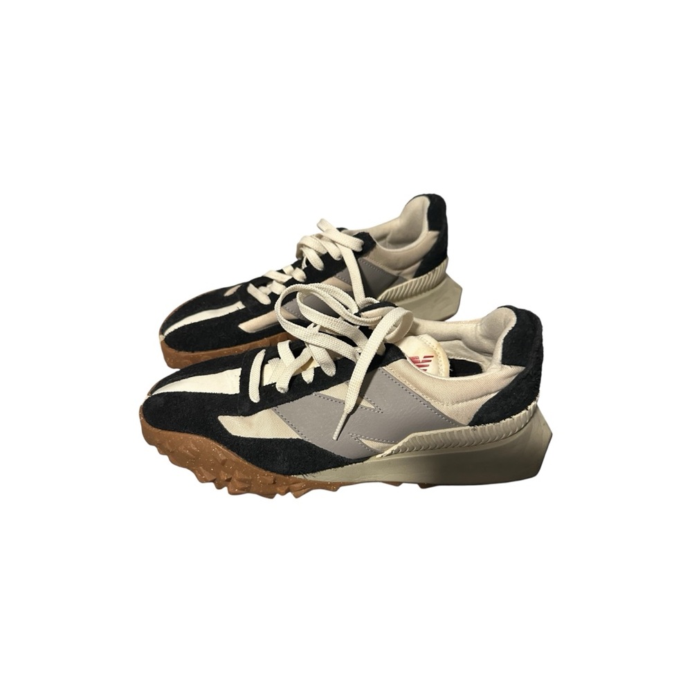 New Balance 327 sneakers